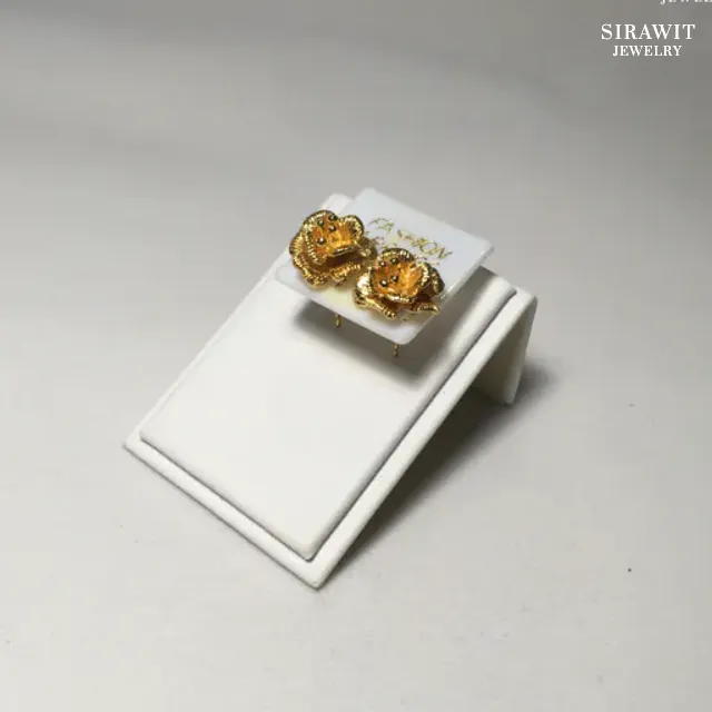 ต่างหู กุหลาบ